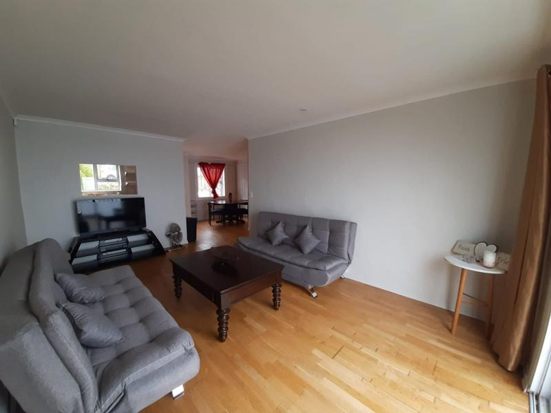 To Let 1 Bedroom Property for Rent in Simons Town Western Cape